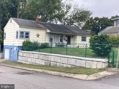 201 Grand Ave, Port Carbon, PA 17965