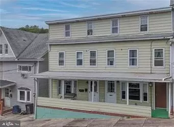 263 265 Clay St, Tamaqua, PA 18252