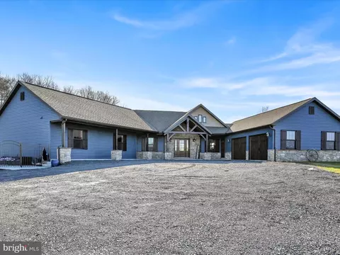34 Farm View Rd, Schuylkill Haven, PA 17972