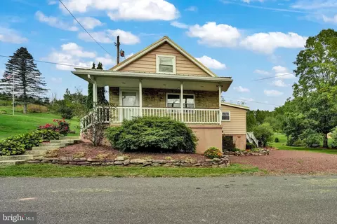 Exterior - 231 Chee St, Barnesville, PA 18214 photo 1 of 8