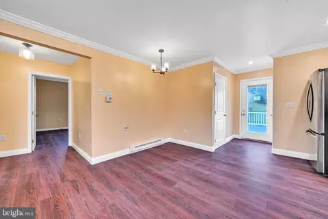 Entry Way - 231 Chee St, Barnesville, PA 18214 photo 3 of 6
