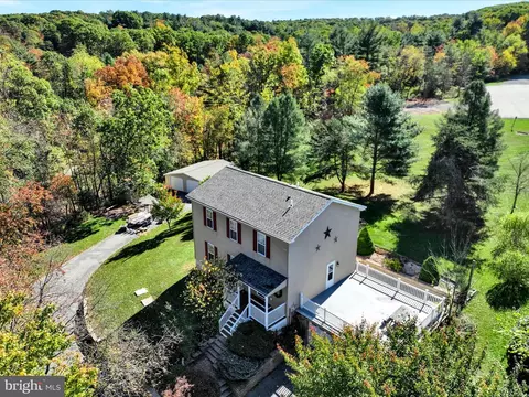 2548 Wynonah Dr, Auburn, PA 17922