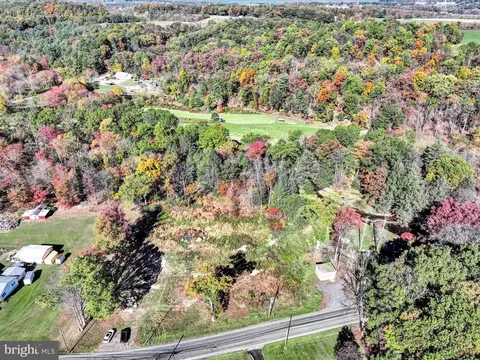 1031 Rock Rd, Pine Grove, PA 17963