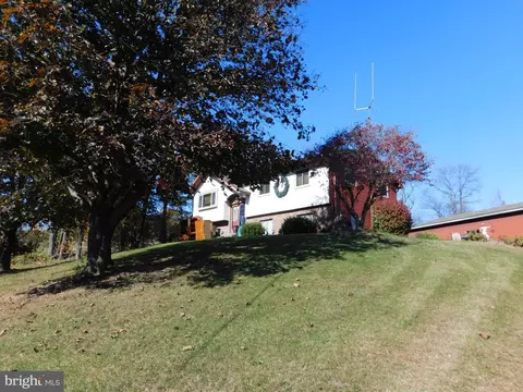 40 Bluebird Hl, New Ringgold, PA 17960