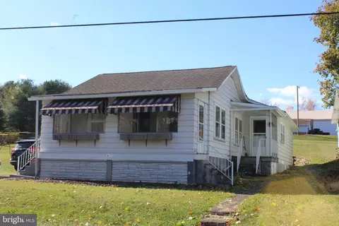 492 Greenwood Rd, Tower City, PA 17980