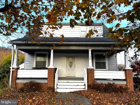 138 Main St, Klingerstown, PA 17941