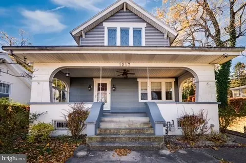 1217 Howard Ave, Pottsville, PA 17901