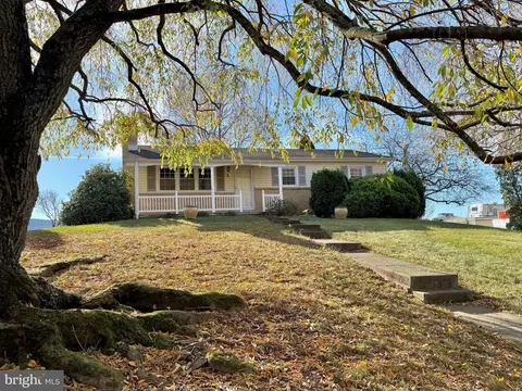 410 W Wiconisco St, Muir, PA 17957