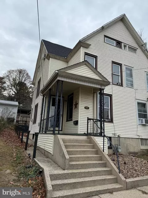 1541 W Norwegian St, Pottsville, PA 17901