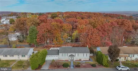 511 Willow St, Pottsville, PA 17901