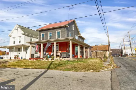 644 E Chestnut St, Hegins, PA 17938