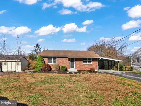 114 Donald Ave, Pottsville, PA 17901