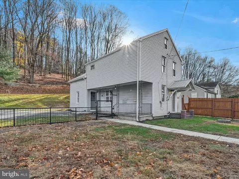 295 Chestnut St, Pottsville, PA 17901