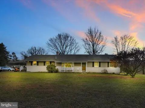 4 Ferebees Rd, Pine Grove, PA 17963