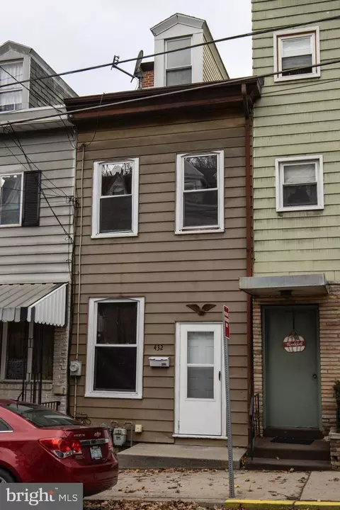 432 E Norwegian St, Pottsville, PA 17901