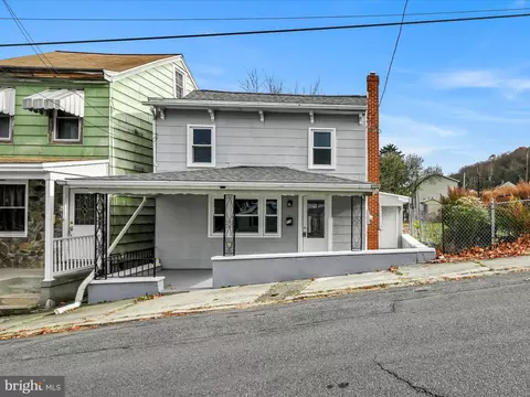 11 George St, Pottsville, PA 17901