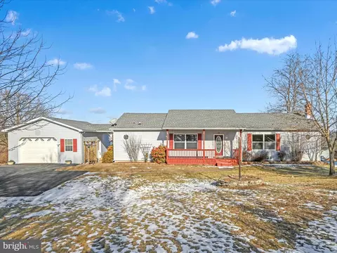 738 Cheyenne Cv, Auburn, PA 17922