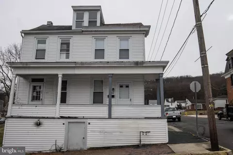 1038 W Walnut St, Ashland, PA 17921