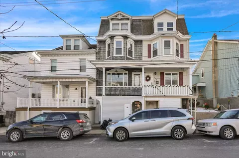 247 S 4th St, Minersville, PA 17954