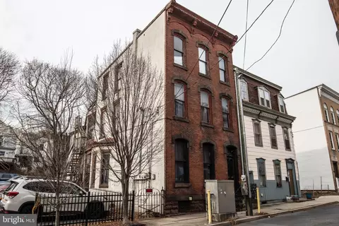 211 N 2nd St, Pottsville, PA 17901