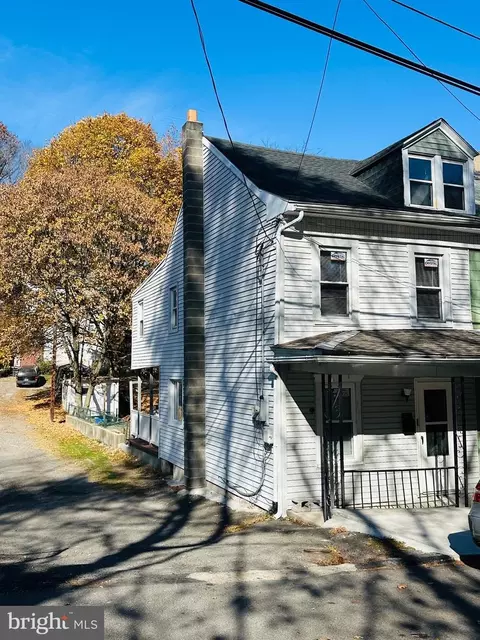 506 Laurel St, Minersville, PA 17954