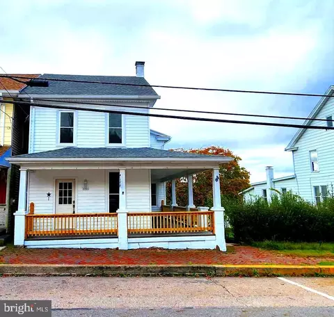 1010 E Grand Ave, Tower City, PA 17980