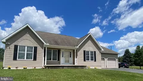 245 Pine Swamp Rd, Ringtown, PA 17967