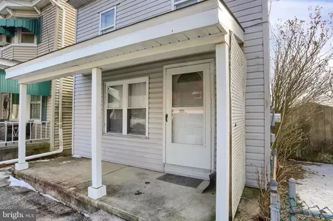 210 Oak St, Pottsville, PA 17901