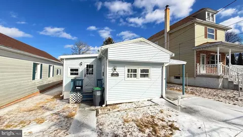 6 Middle St, Mcadoo, PA 18237 photo 3