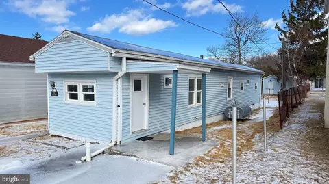6 Middle St, Mcadoo, PA 18237 photo 4