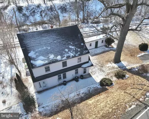 200 202 Maple Ave, Marlin, PA 17951