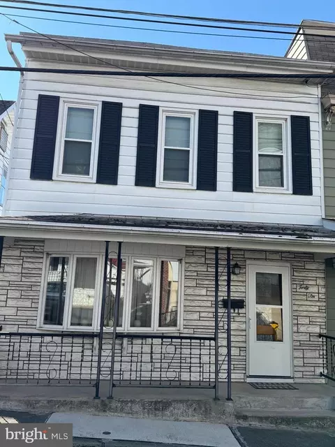 46 S Saint Peter St, Schuylkill Haven, PA 17972