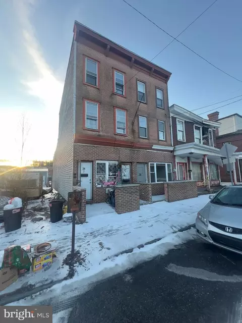 36 N Main St, Mahanoy City, PA 17948