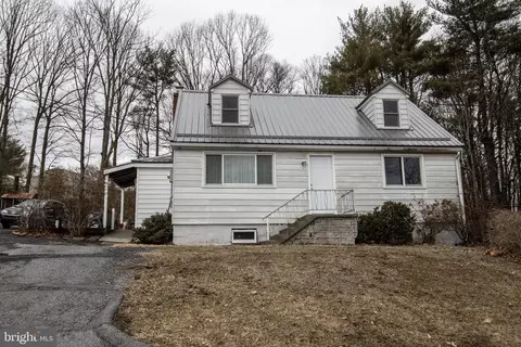 1014 Port Carbon St, Pottsville, PA 17901