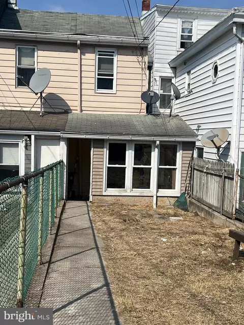 1704 Centre St, Ashland, PA 17921