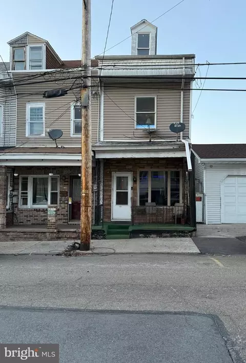 221 E Mahanoy St, Mahanoy City, PA 17948