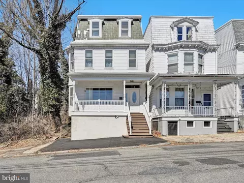 229 1st St, Port Carbon, PA 17965