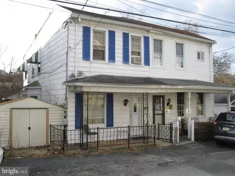229 W Wallace St, Pottsville, PA 17901