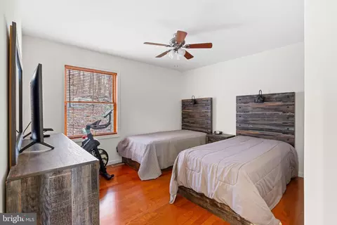 Bedroom - 10 S Spur Ln, Hazleton, PA 18202 photo 2 of 3
