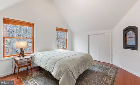 Bedroom - 10 S Spur Ln, Hazleton, PA 18202 photo 3 of 3
