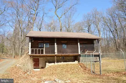 36 NE Shue String Ln, Schuylkill Haven, PA 17972