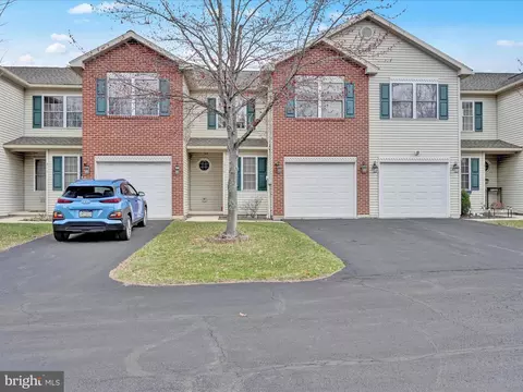315 Lantern Green Way, Orwigsburg, PA 17961
