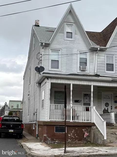 531 W Chestnut St, Frackville, PA 17931