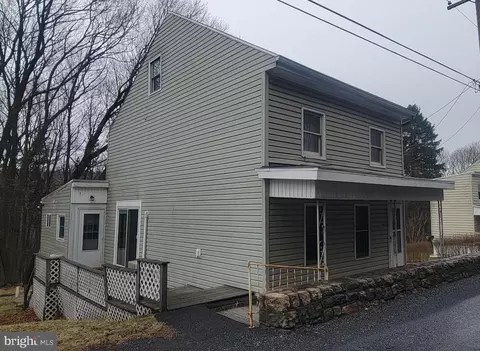 511 Mount Olive Blvd, Lost Creek, PA 17946