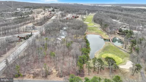 9 Golfwood Drive, Hazleton, PA 18202