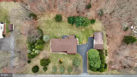 1200 W Pine St, Frackville, PA 17931
