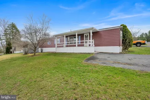 20 Frieden Mnr # C, Schuylkill Haven, PA 17972