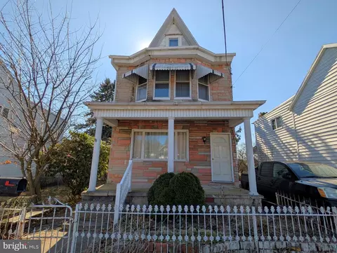 136 N Broad Mountain Ave, Frackville, PA 17931