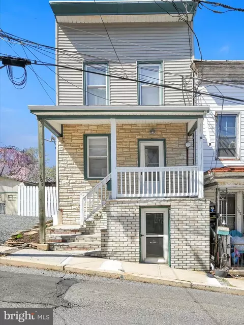 304 S Schuylkill Ave, Pottsville, PA 17901