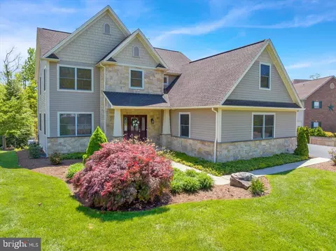 119 Woodview Dr, Orwigsburg, PA 17961